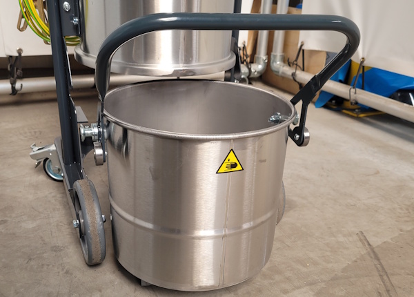 Container van 15 liter met hengsel voor gemakkelijke leging